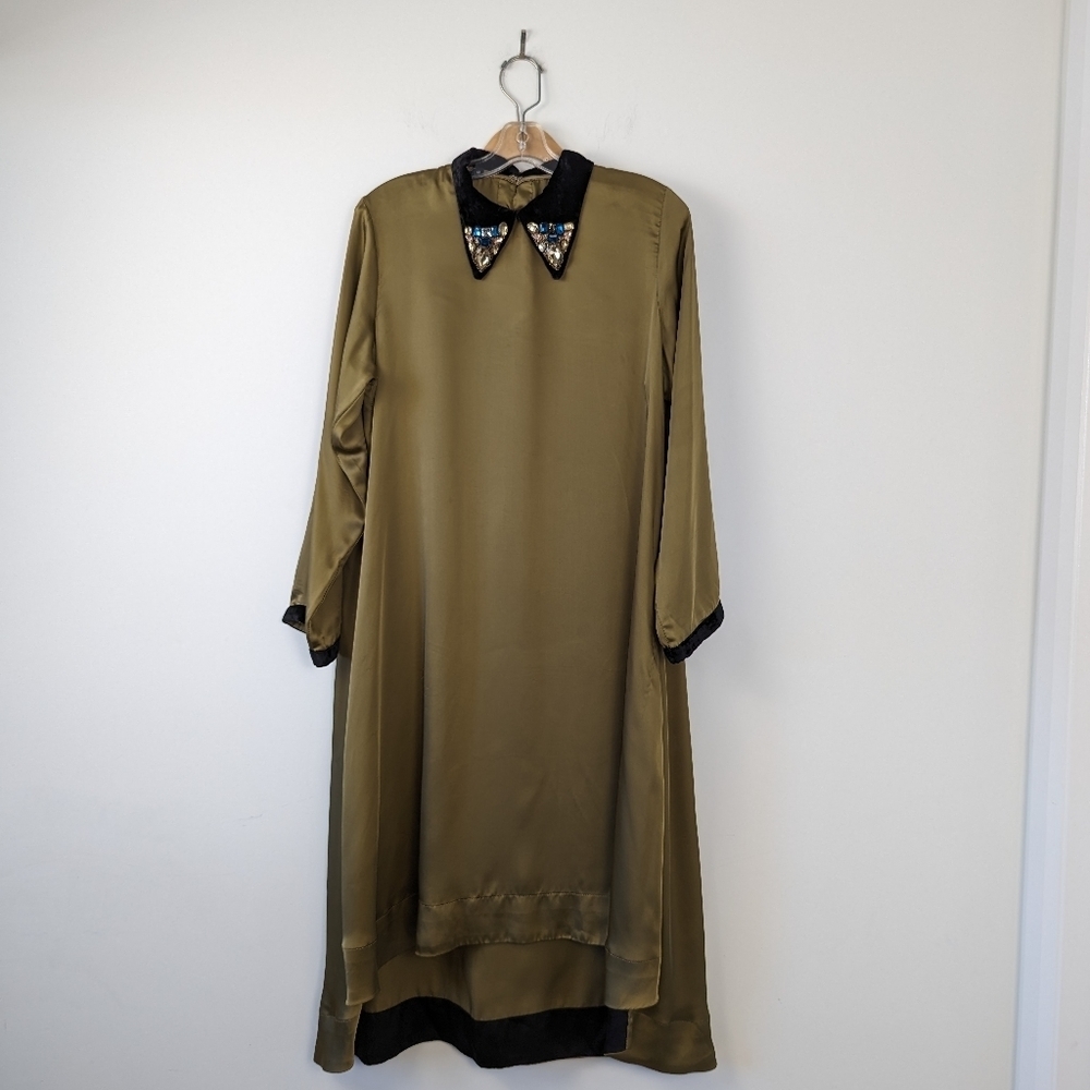 Women's Embellished Olive Green Shalwar Kameez with Velvet Detail - M